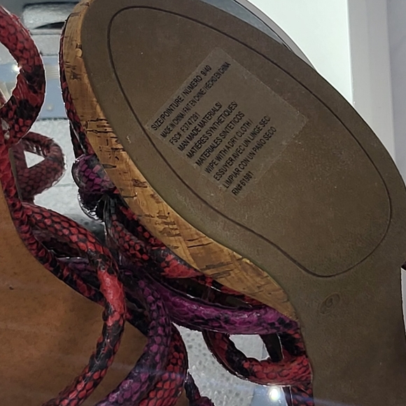 Animal Reptile Snakeskin Print Fuschia Purple Cork Heels -by Paula Abdul size 9 - Picture 5 of 7
